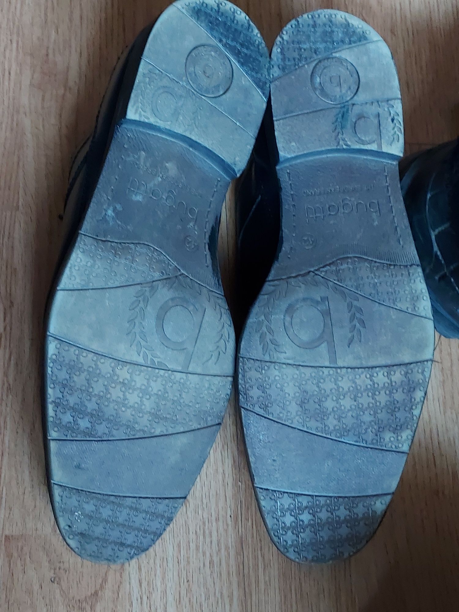 Pantofi piele marca BUGATTI, m. 42