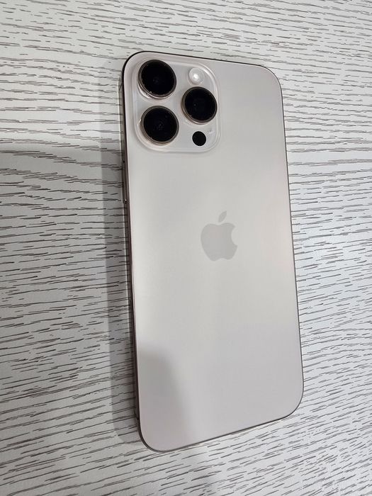 16 pro max 256g золотой