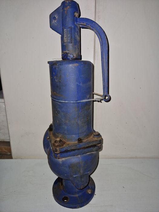 Клапан предохранительный ARI DN65/100