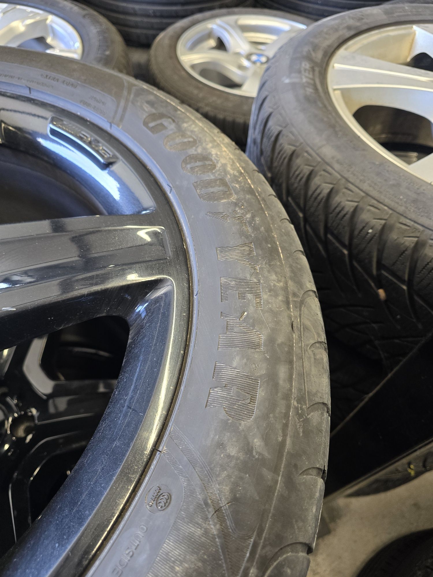 2 Броя 285/45/20 Goodyear 5,6mm