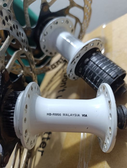 Butuci bicicleta shimano