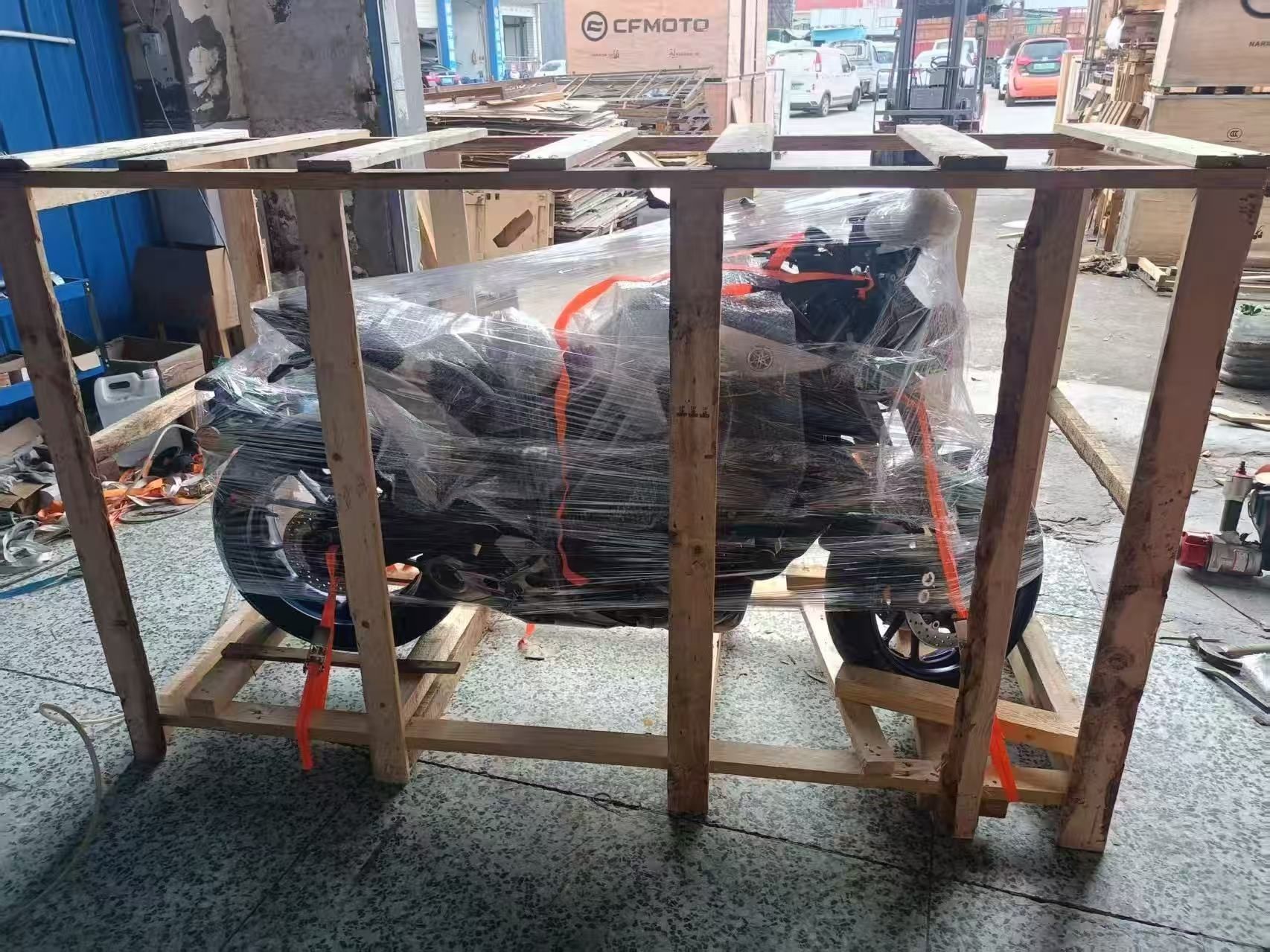 Yamaha mt09 sotiladi