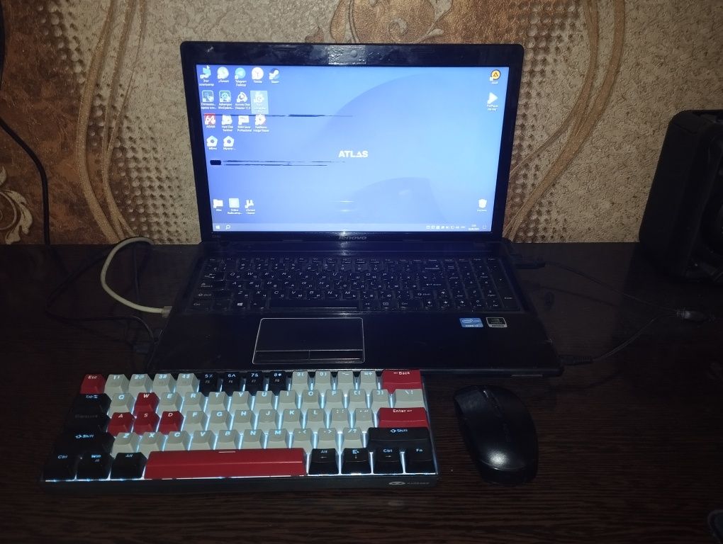 Продам ноутбук lenovo