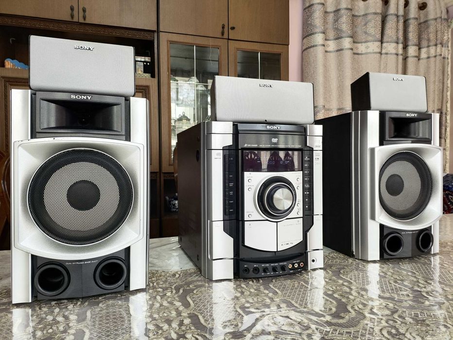 Sony 5.1 ideal holatda ovozi toza bassi zo‘r