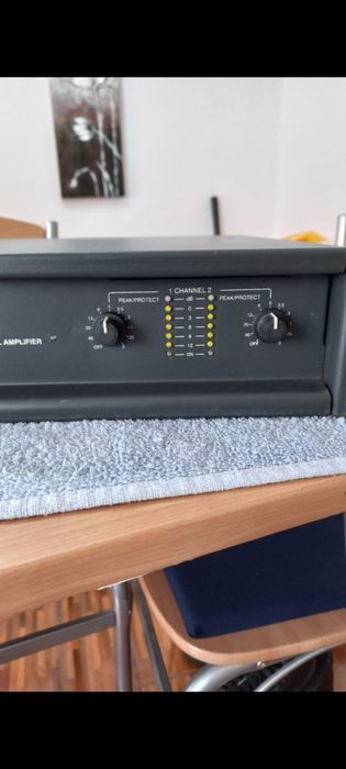 Amplificator putere Bose series 1600