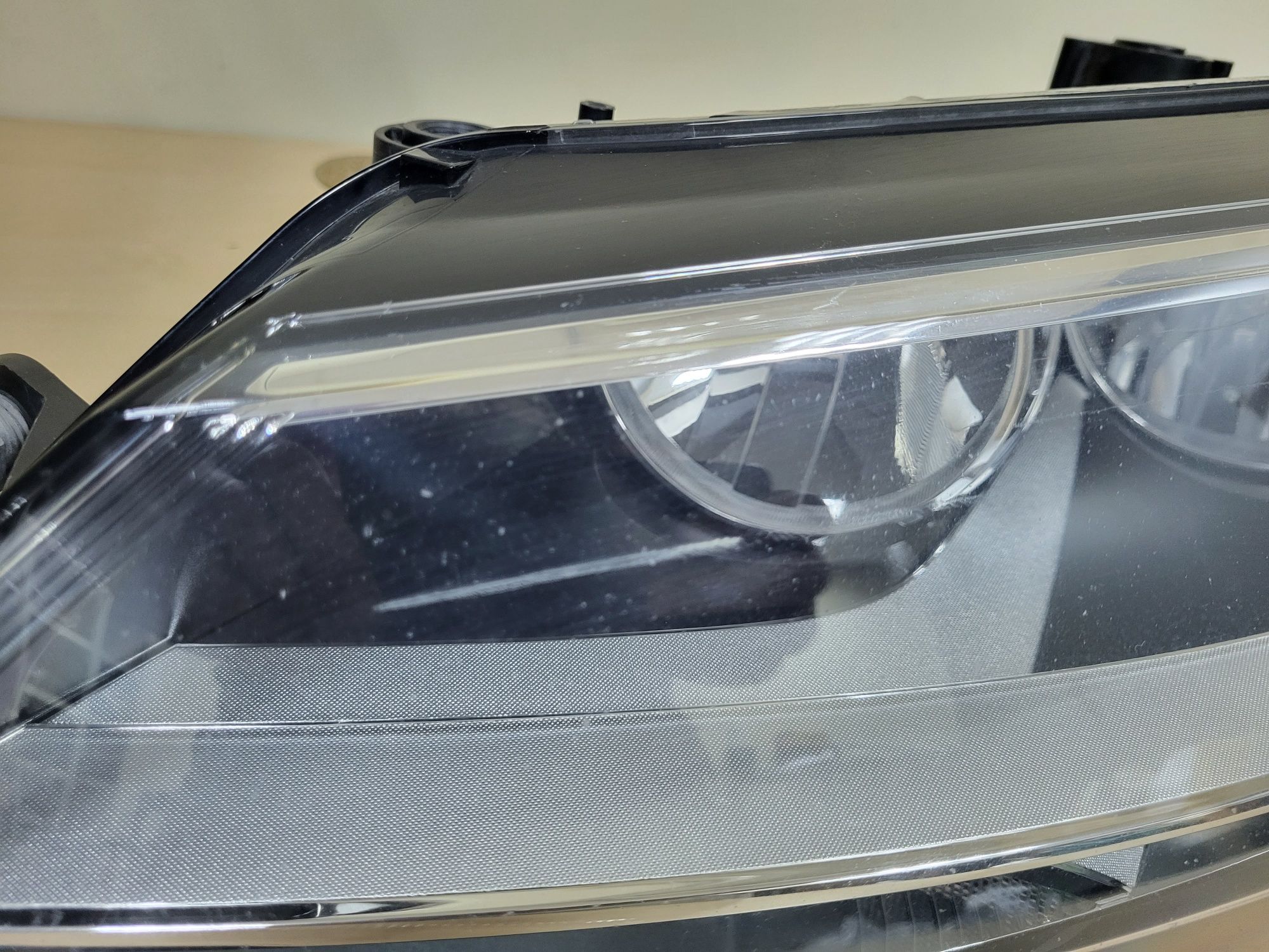 Ляв фар VW Jetta USA Canada lqv far джета канада американски