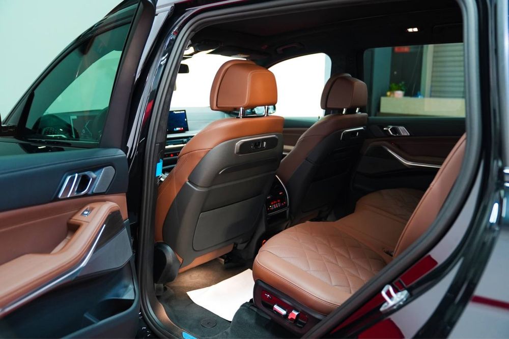 BMW X7 xDrive40i Facelift (2025)