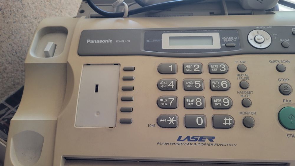 Аппарат с три в одном включая телефрн, факс