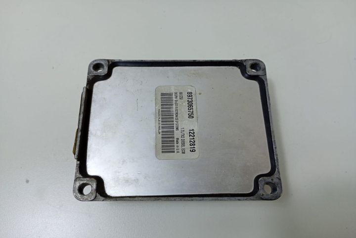 ECU  Calculator Motor 8973065750 Opel Astra G