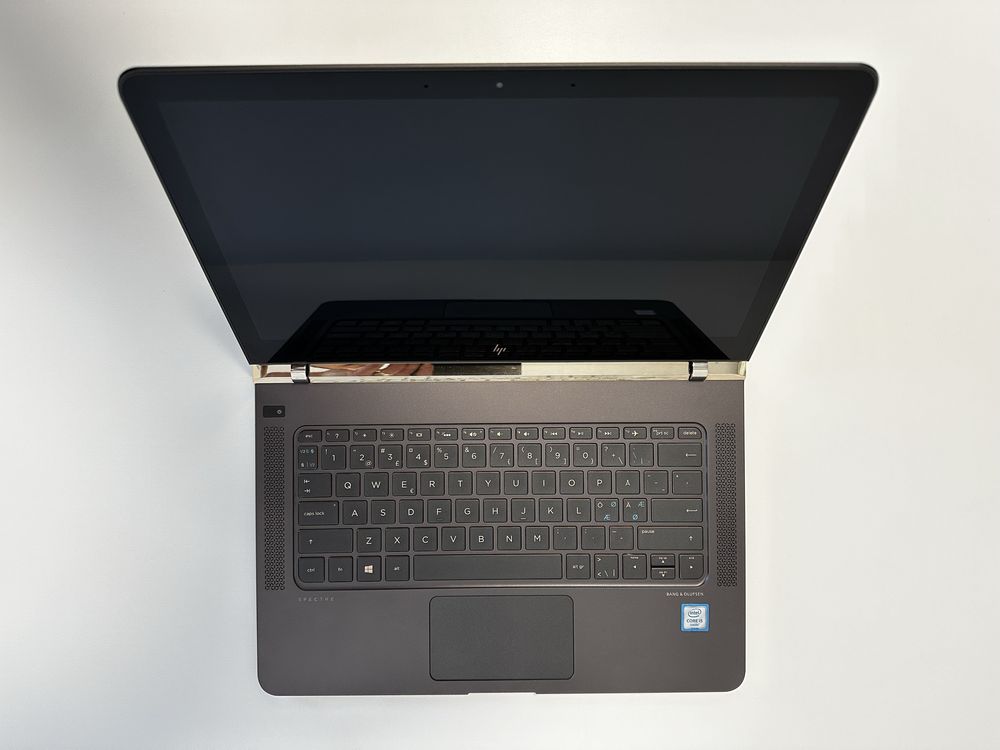 HP Spectre i5 6th 8GB