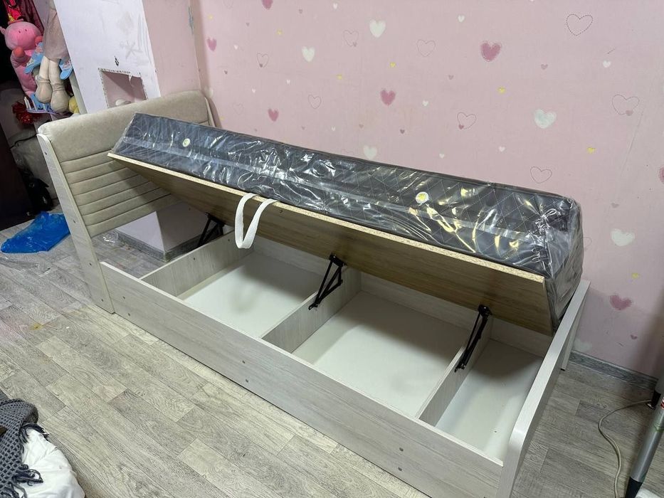 Кровать односпальная по акции