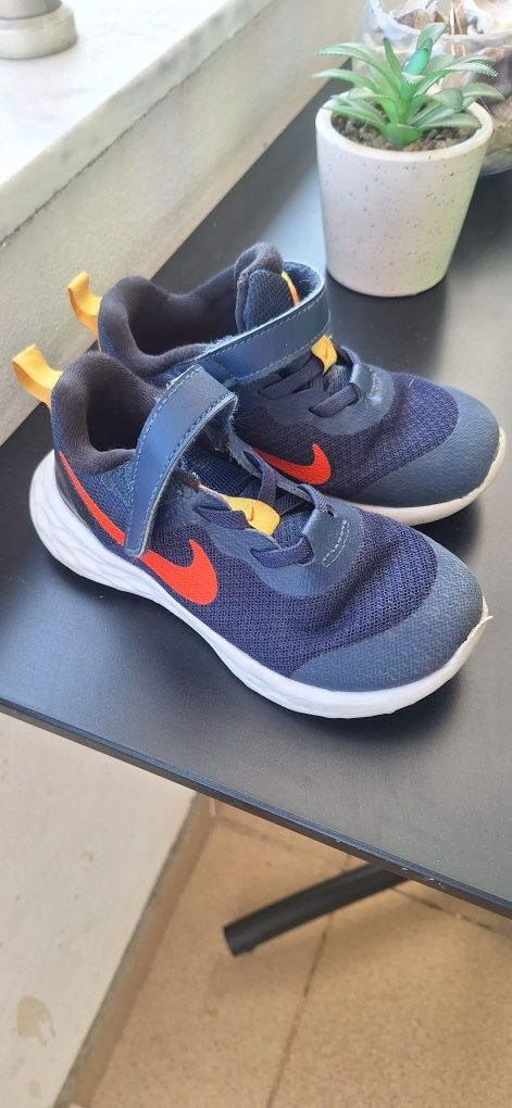 Детски маратонки Nike