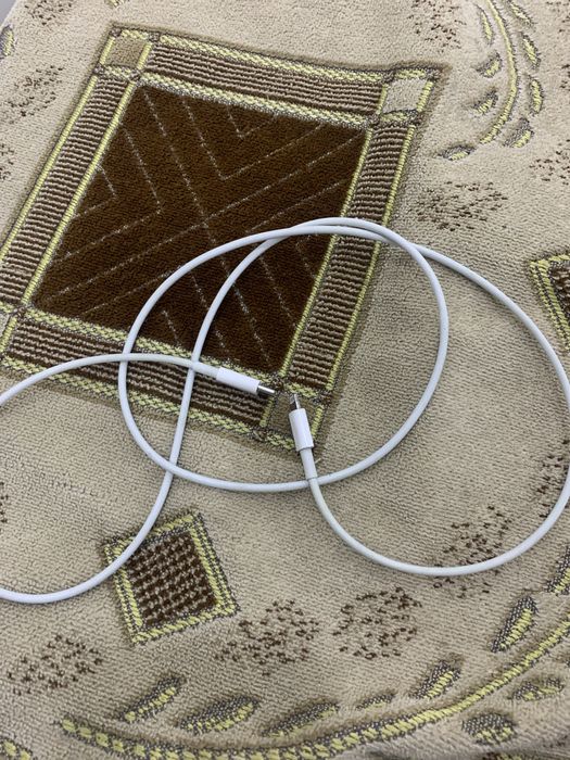 Зарядка на айфон