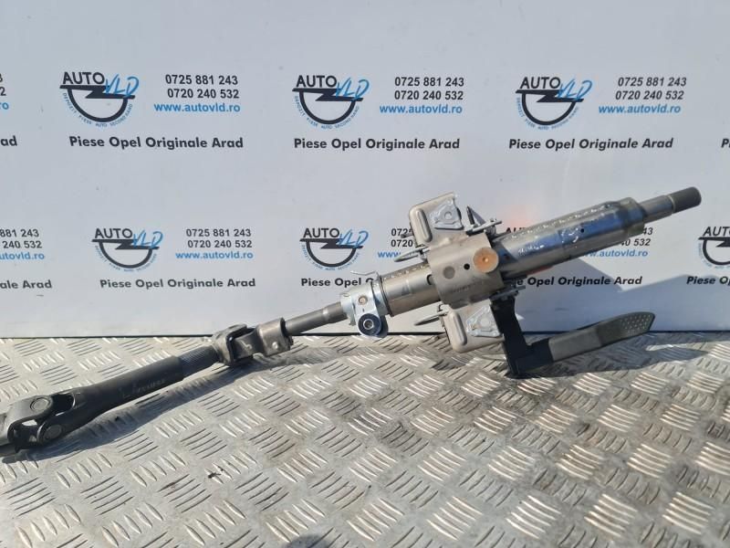 Coloana directie ax volan cruce cardan Opel Zafira B Facelift