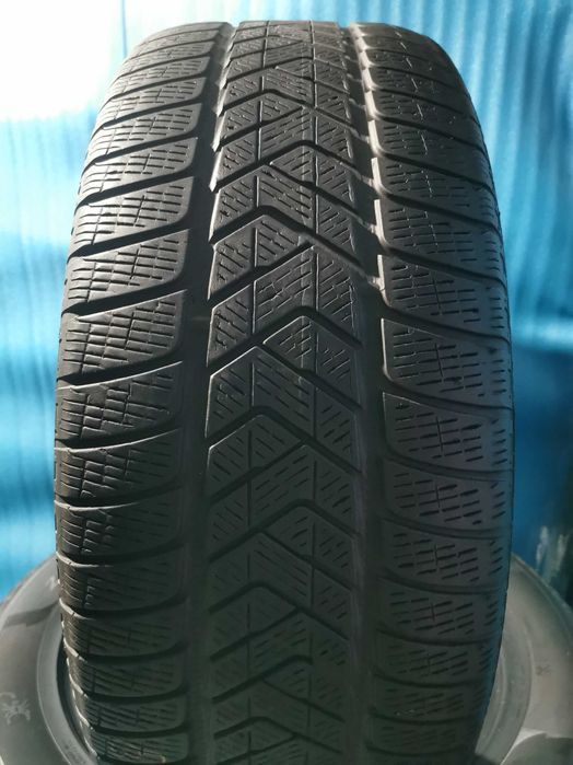 255 55 19 pirelli m+s 4 buc