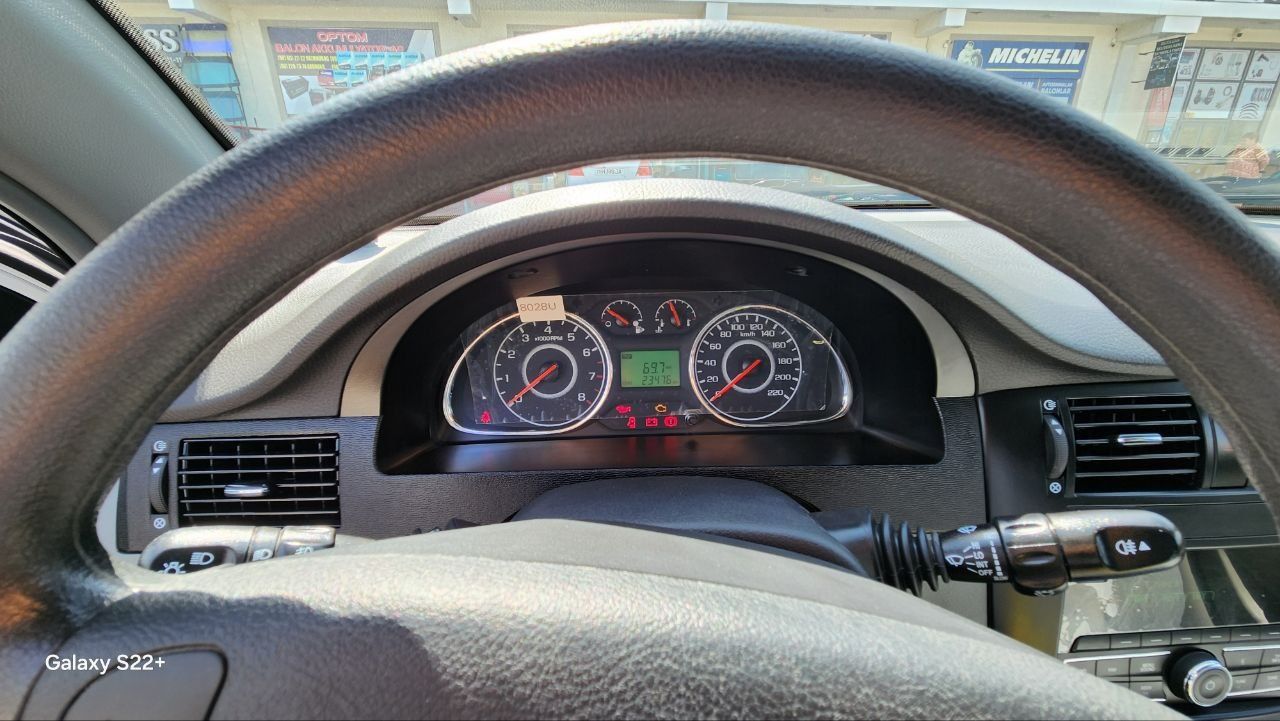 Chevrolet Gentra tezda sotilmoqda