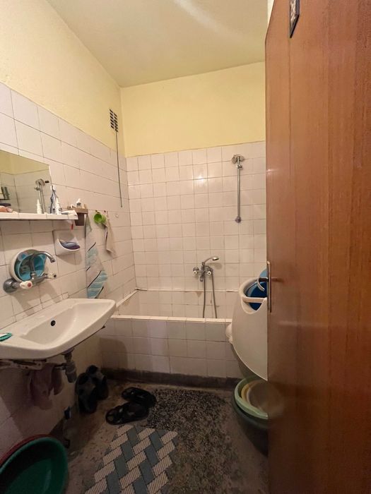 Продава се Тристаен апартамент в Пловдив, Захарна фабрика - 90 кв.м за 1656 €/кв.м - Снимка #4