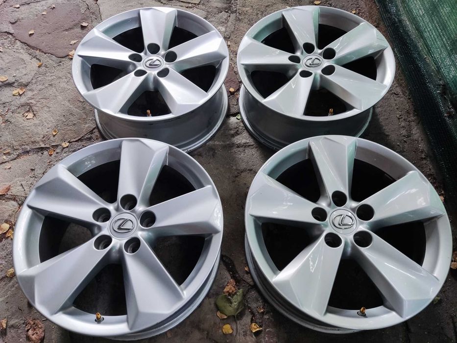 17 цола Toyota / Lexus оригинални лети джанти 5x114,3 Лексус 5x114,3