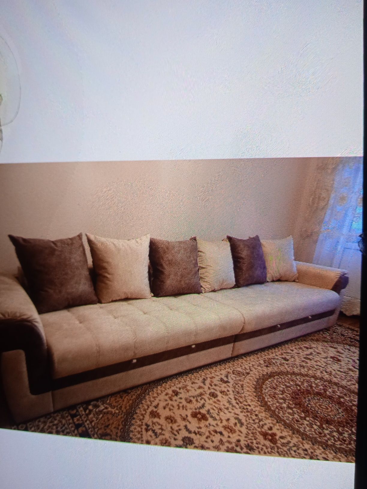 Продам диван почти новая