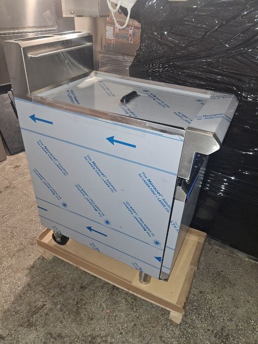 Фритюрник НОВ професионален на газ BLUESEAL