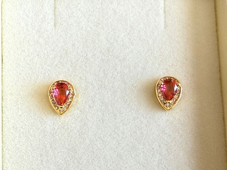 Чисто нови сребърни обеци със златно покритие