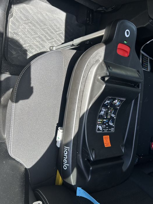Scoica auto Lionelo Astrid i-size cu Isofix