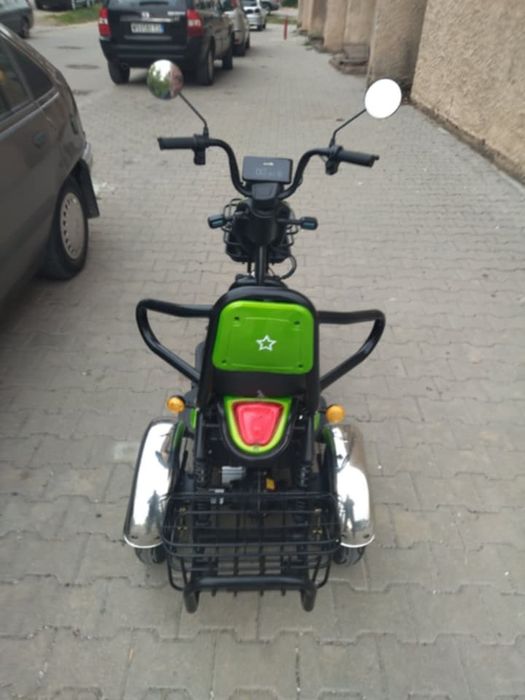 Електическа триколка