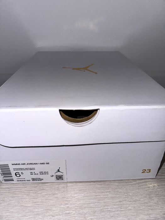 Nike Jordan 1 Mid Peach Mocha