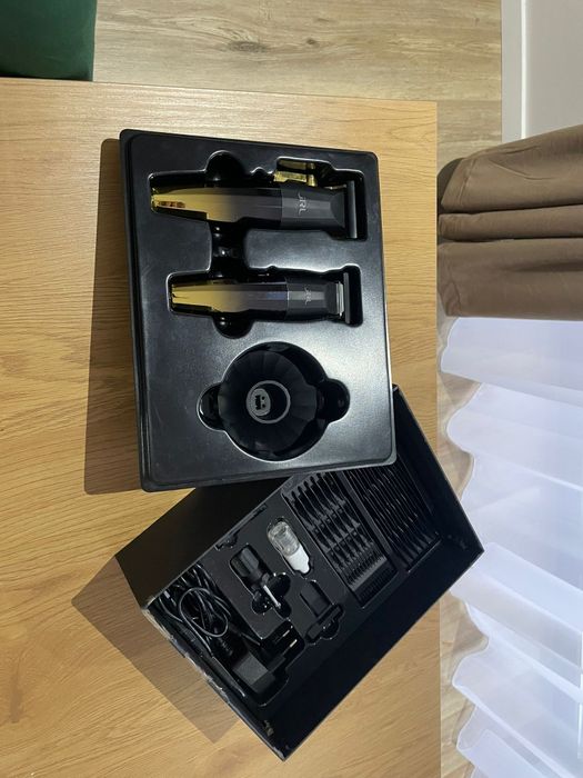 Set JRL: mașină de tuns + mașină de contur