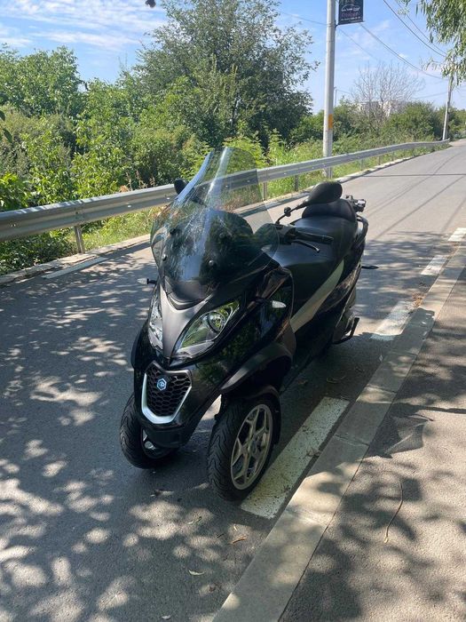Piaggio Mp3 400 / 2021 / ABS/ASR    3800 euro + TVA Deductibil