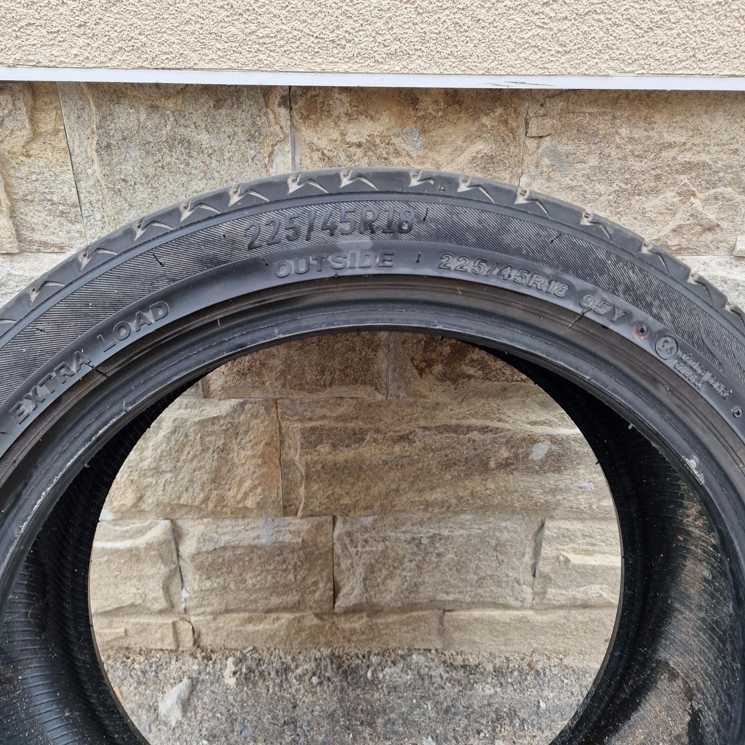 2  бр.  Гуми  LASSA  DRIVEWAYS +