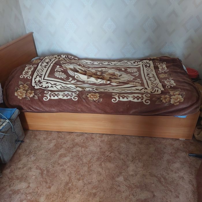 Кровать односпальная