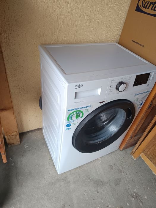 Masina de spalat rufe beko daily express program, partial functionala.