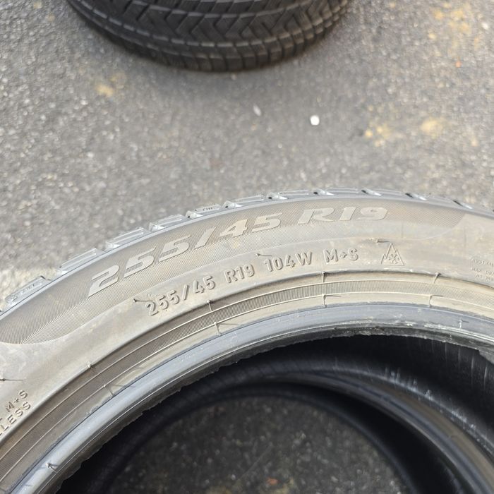 2x 255/45/19 M+S PIRELLI 2022 Stare excelentă