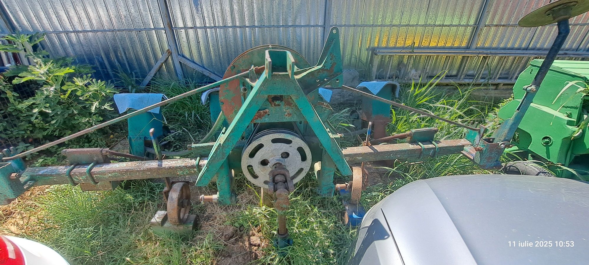 Tractor L445 + utilaje aferente