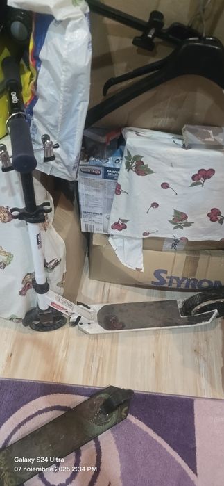 Trotinetă aproape nouă