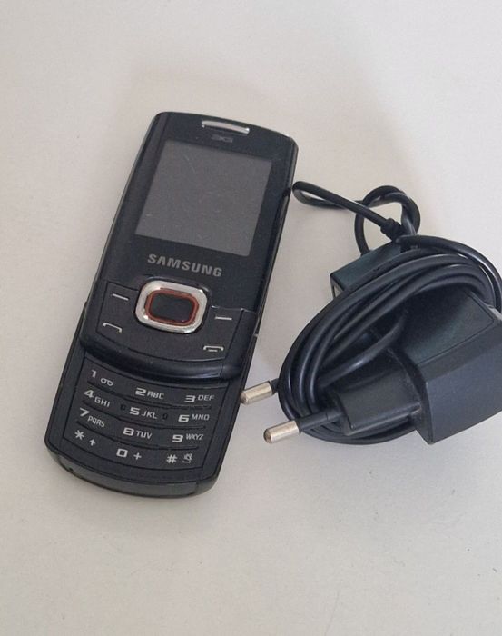 Telefon Samsung GT -C5130S  cu încărcător original