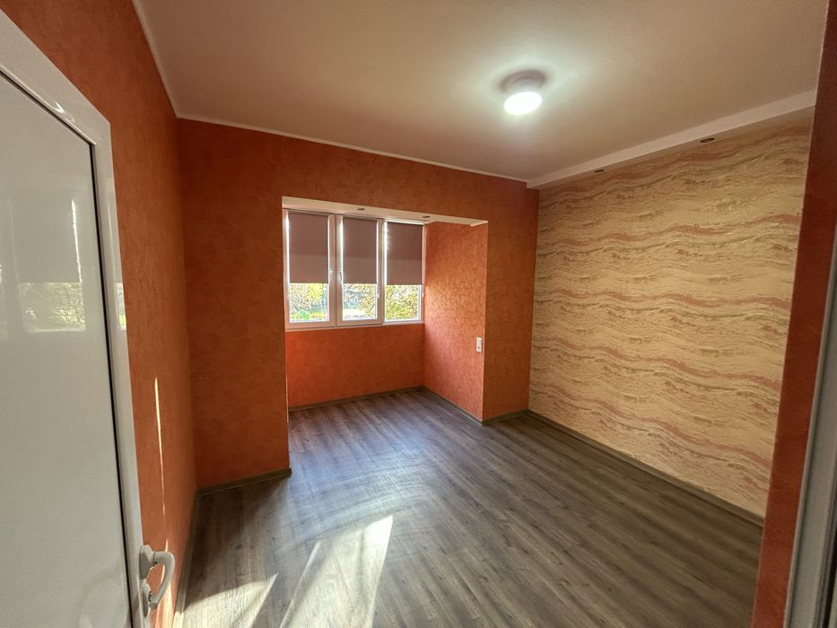 Тристаен апартамент-Пазарджик