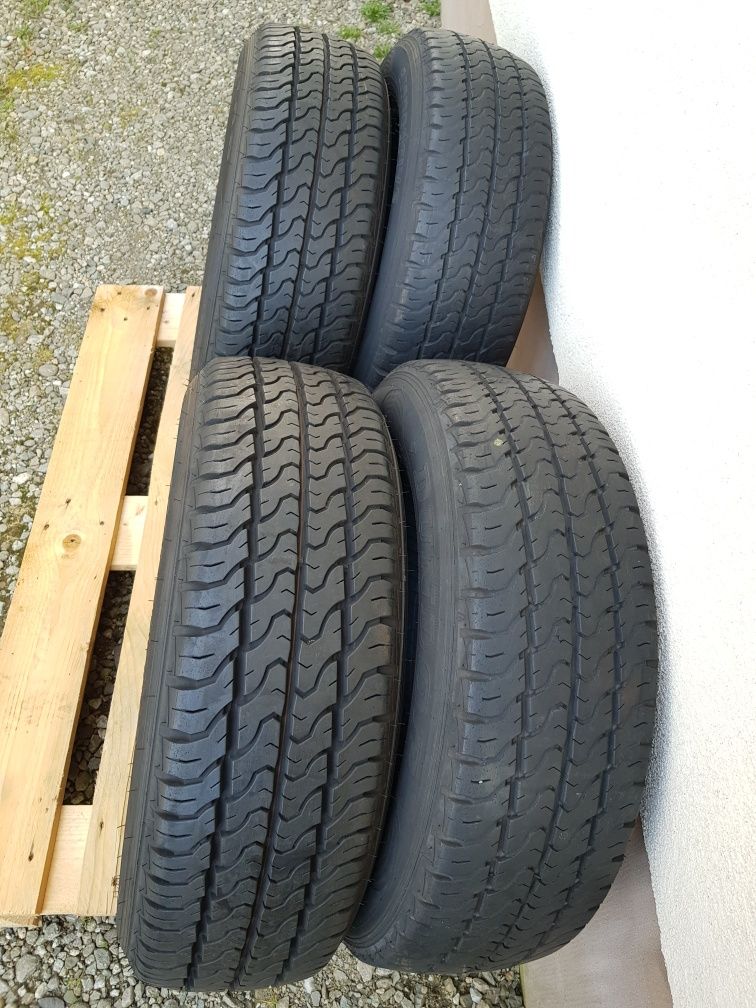 Anvelope/Cauciucuri vara Dunlop econodrive 205/65R16C, 103/101