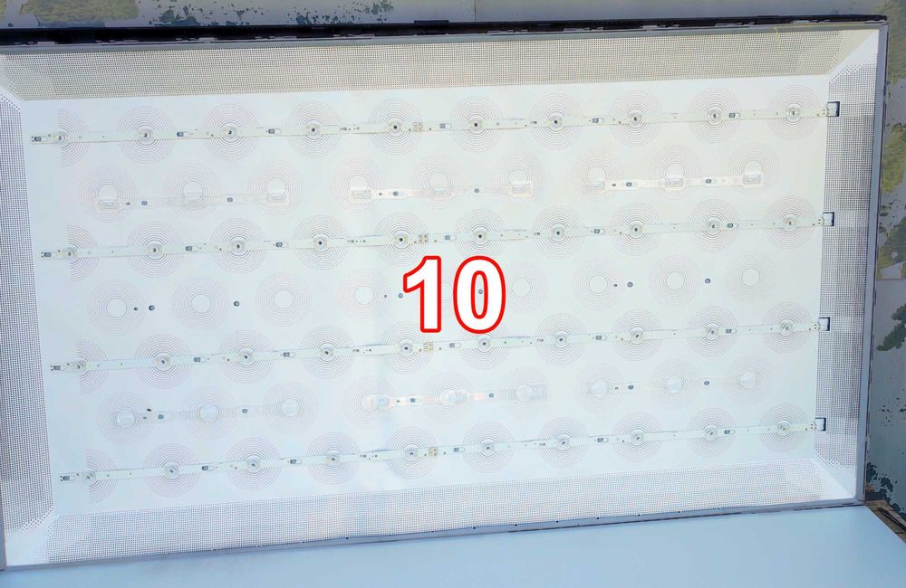 Piese TV-uri Televizoare Dezmembrate, sunt 10 bucăți, citiți anunțul