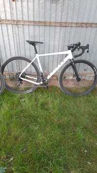 Vand urgent Velo gravel n bikes 3000 lei usor neg import germania