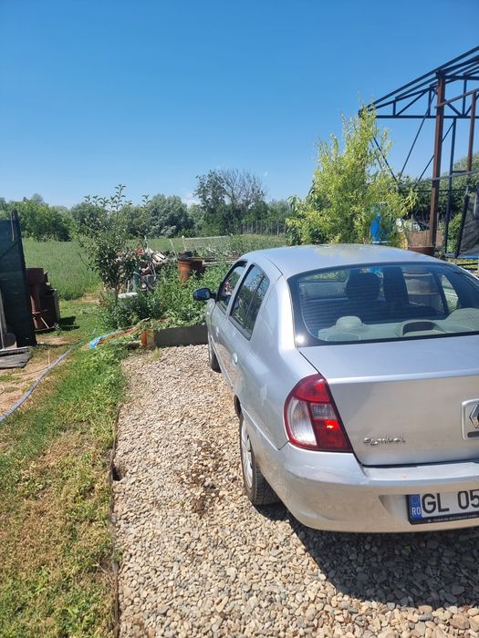 Vând Renault simbol 1,5 diesel