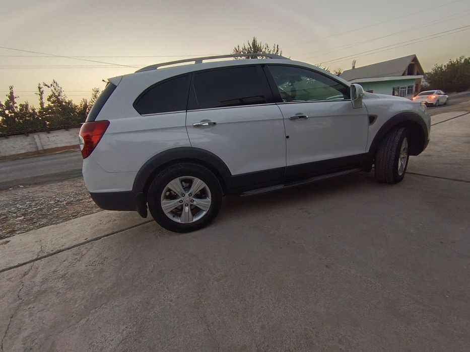 Kaptiva_1 holati alo darajada pachti yurmagan mashina