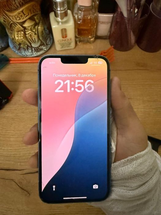 iPhone 13 синиий