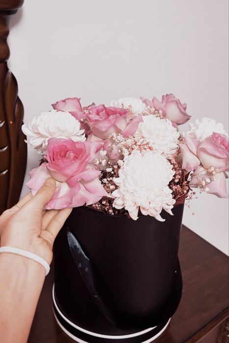 Гипсофилы,розы,хризантемы