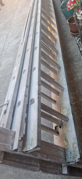 Scara aluminiu tripla 3x14 trepte, inaltime max lucru 10.4m
