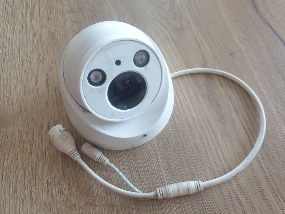 Camera IP Dahua 3MP, zoom optic