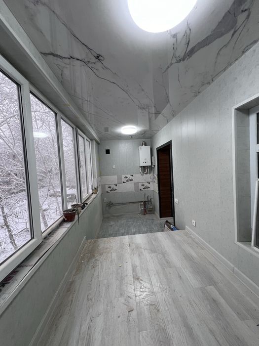 Срочно. Квартира 9 мик. 3-х комнатная