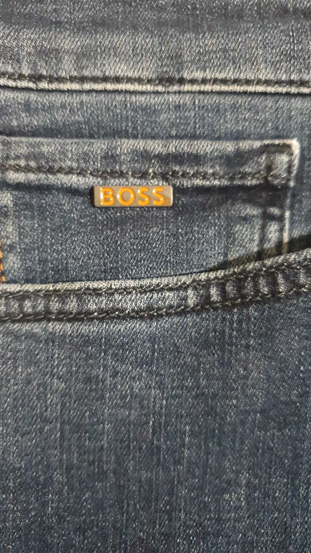 Vand blugi barbati Hugo Boss masura W40 /L32,L34, originali noi