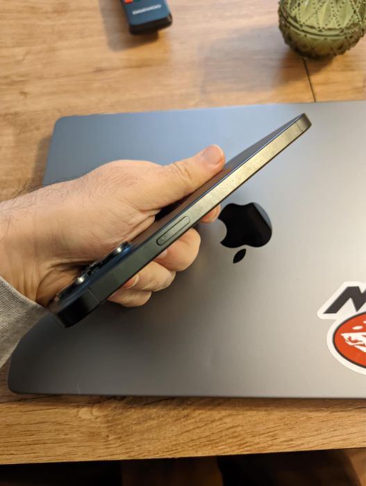 iPhone 15 Pro Max 256 GB 93% battery health